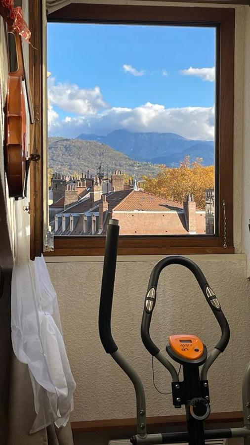 Cosy And Calm In Grenoble City Heart With Free And Large Parking Q-Park Chavant Exteriér fotografie