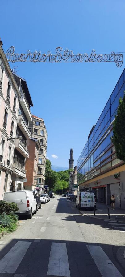 Cosy And Calm In Grenoble City Heart With Free And Large Parking Q-Park Chavant Exteriér fotografie